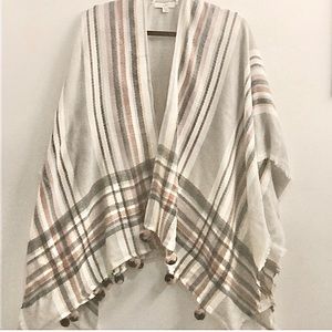 🍂 Cozy Plaid Sweater Shawl 🍂